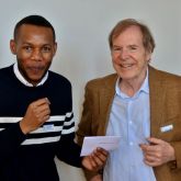 David Odirile Tumelo aus Botswana mit Dr. Hartmut Velbinger